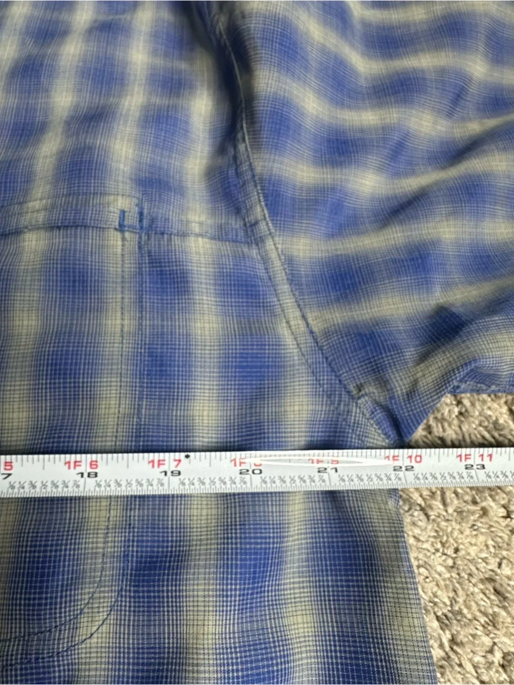 The North Face Blue Plaid Long Sleeve Button Up Shirt medium Zip Pocket hiking